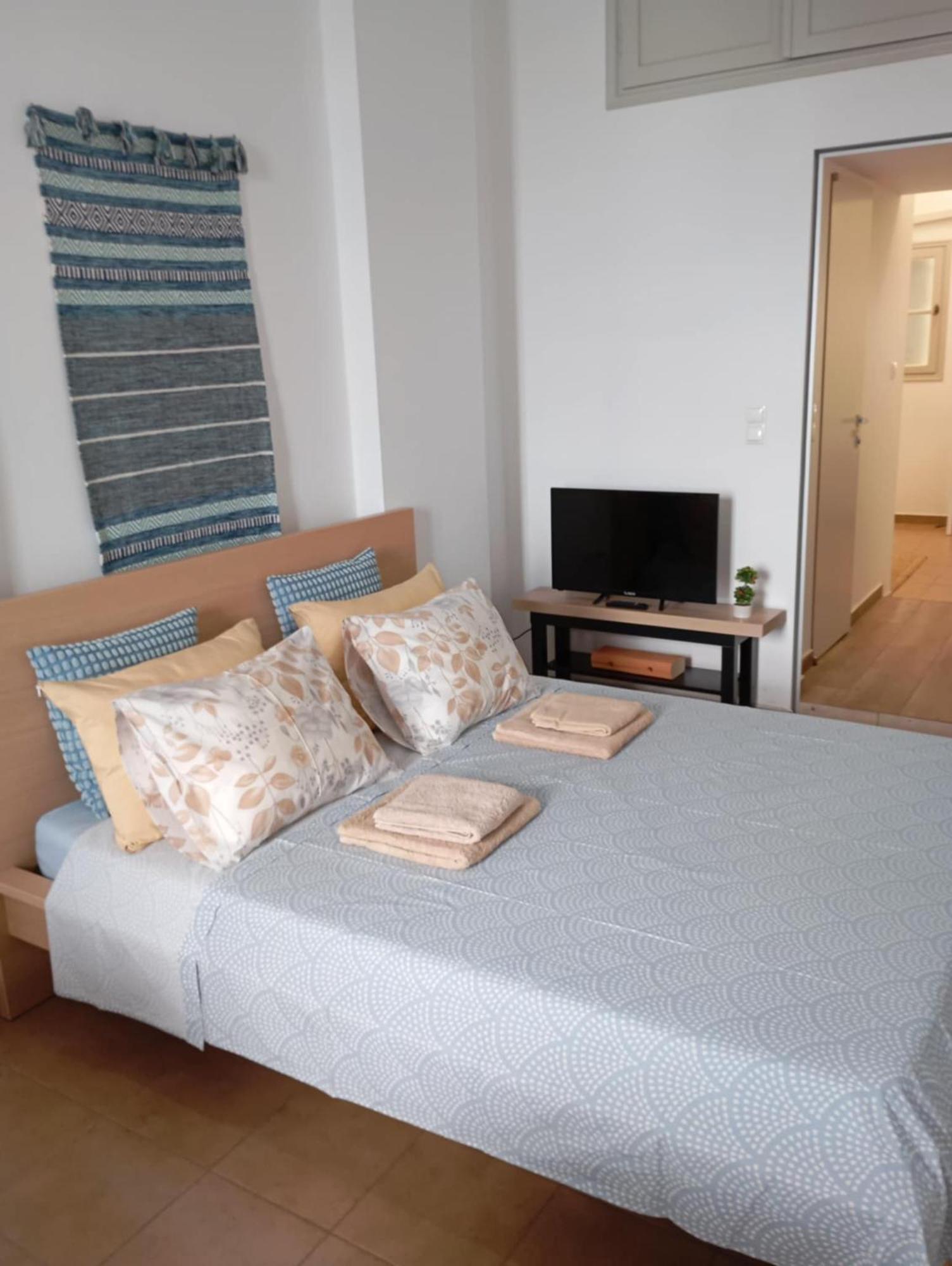 Aegina Port Apt 4 Exterior photo